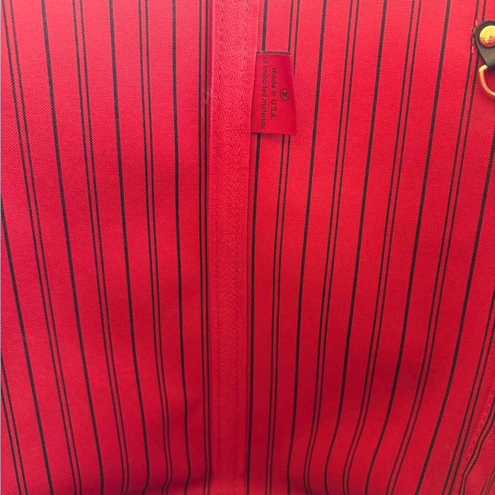Authentic Louis Vuitton Neverfull GM - Picture 7 of 14